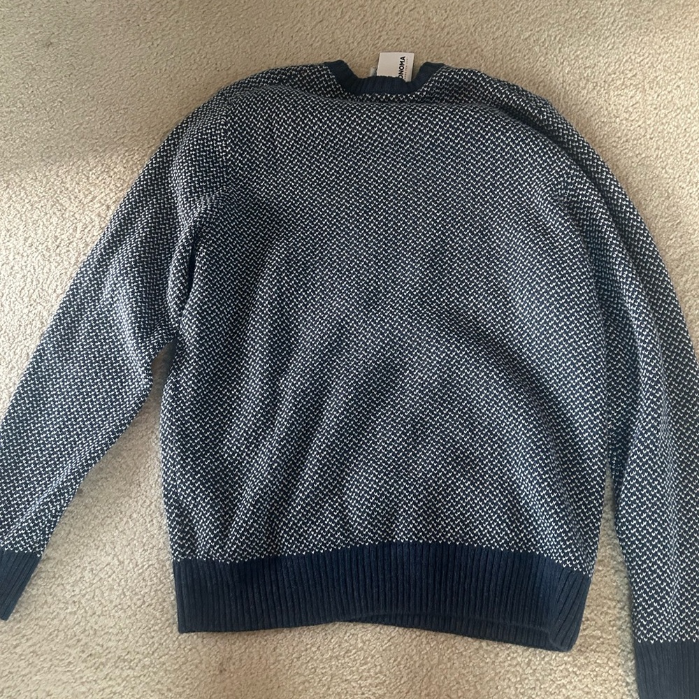 Men's Navy Blue Sweater - Picture 3 of 3